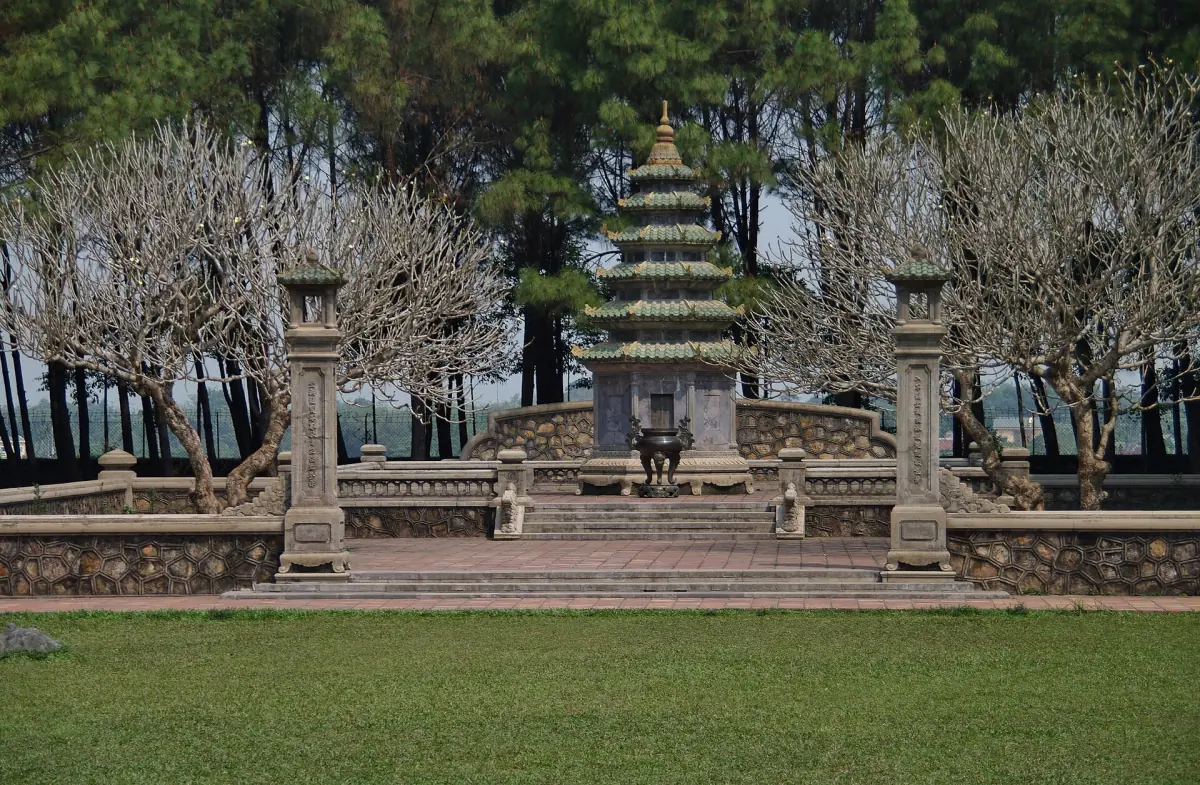 Das Gelände der Thien-Mu-Pagode